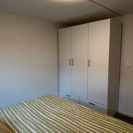Cozy In Close To The Airport *